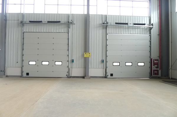 美高門業(yè)：選擇符合國(guó)家標(biāo)準(zhǔn)（08cj17）的工業(yè)提升門廠家縮略圖